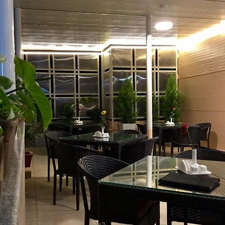 Sai Towers Hotel Puttaparthi Bagian luar foto
