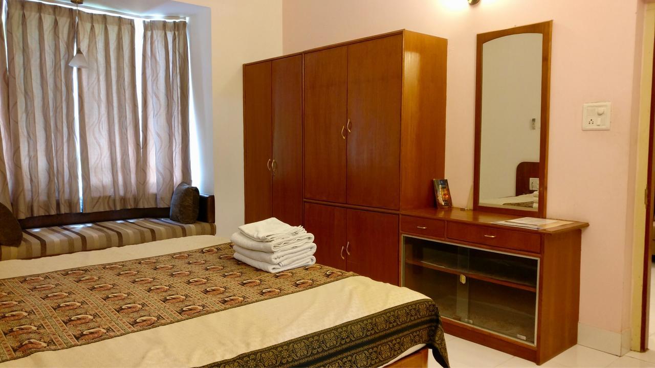 Sai Towers Hotel Puttaparthi Bagian luar foto