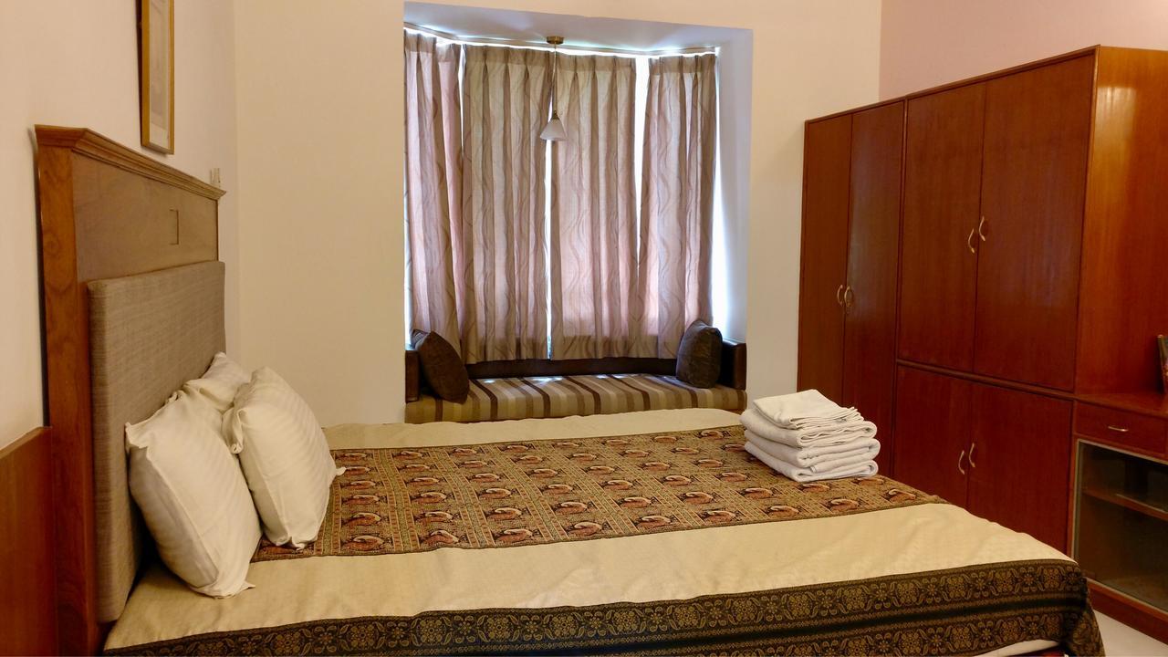 Sai Towers Hotel Puttaparthi Bagian luar foto