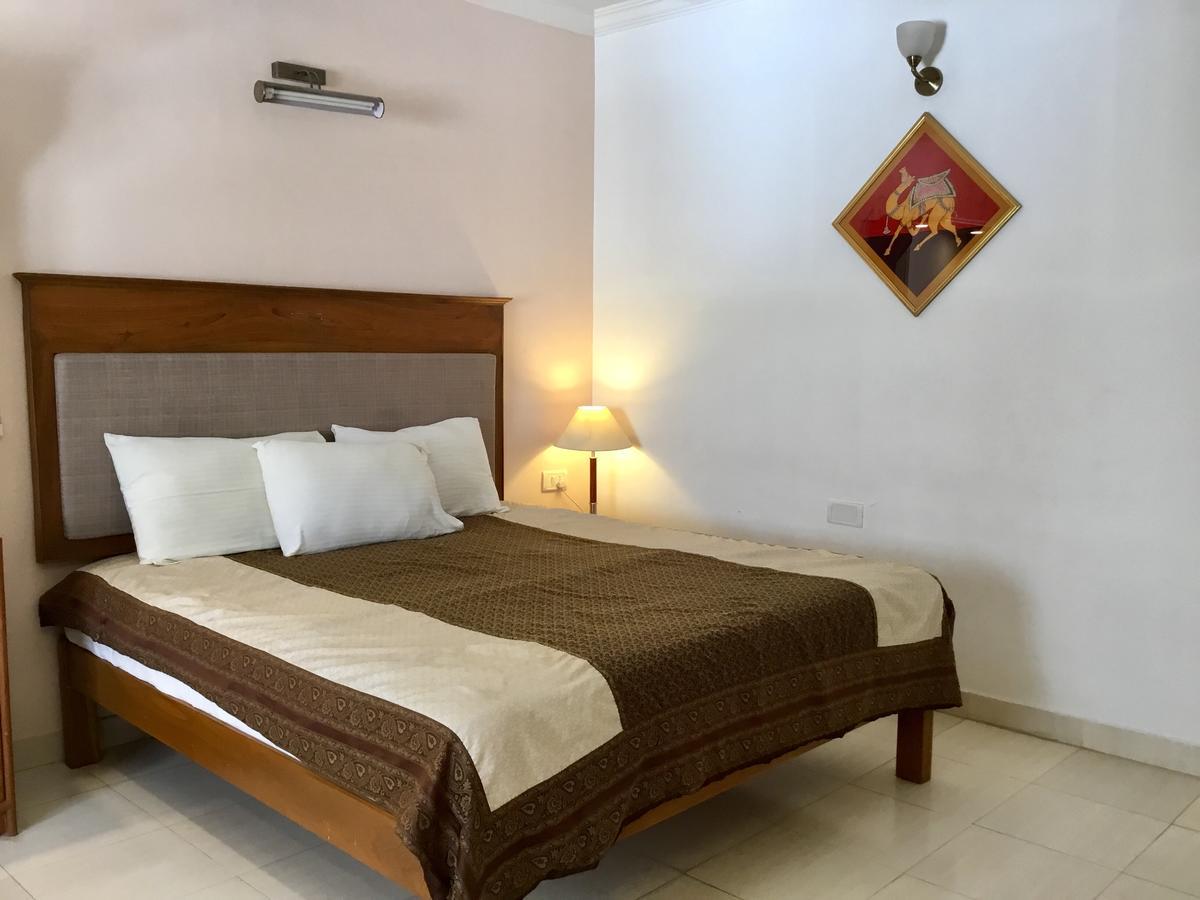 Sai Towers Hotel Puttaparthi Bagian luar foto
