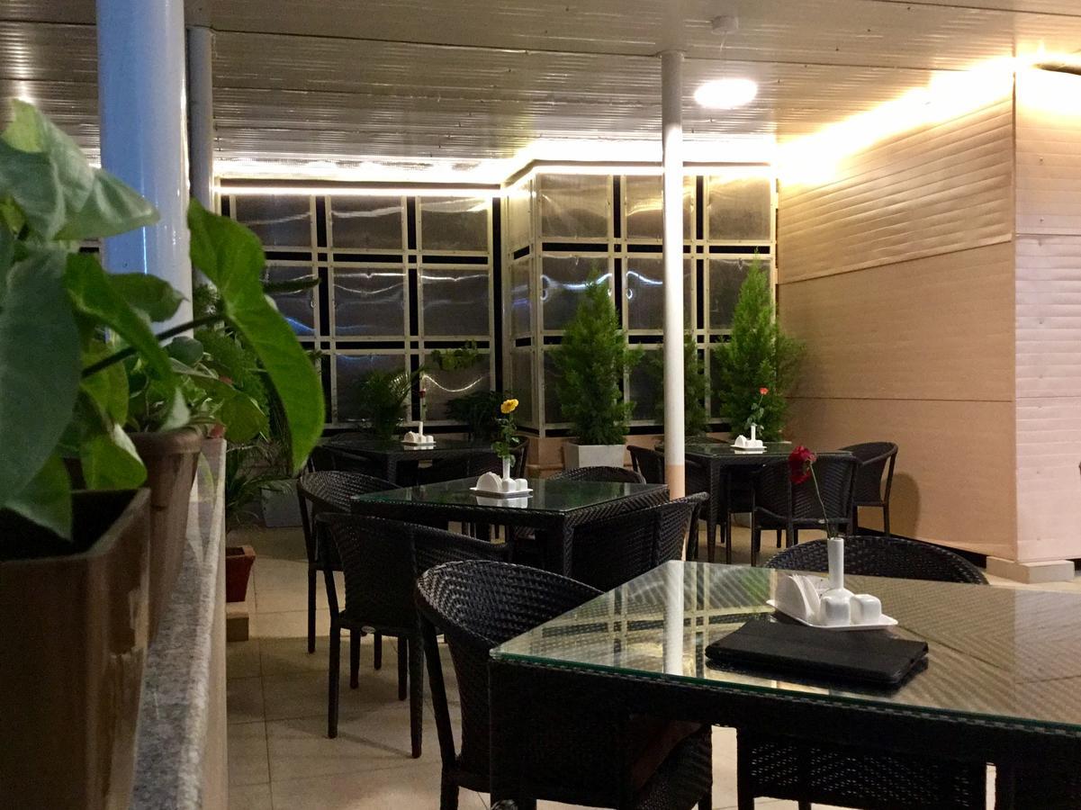 Sai Towers Hotel Puttaparthi Bagian luar foto